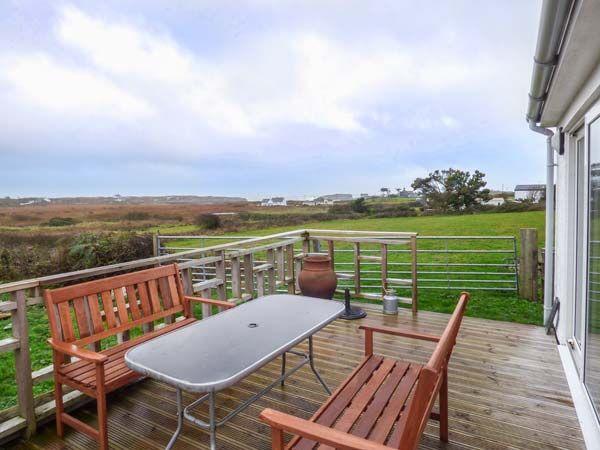 Ty Woods Cottage Rhoscolyn Exterior photo